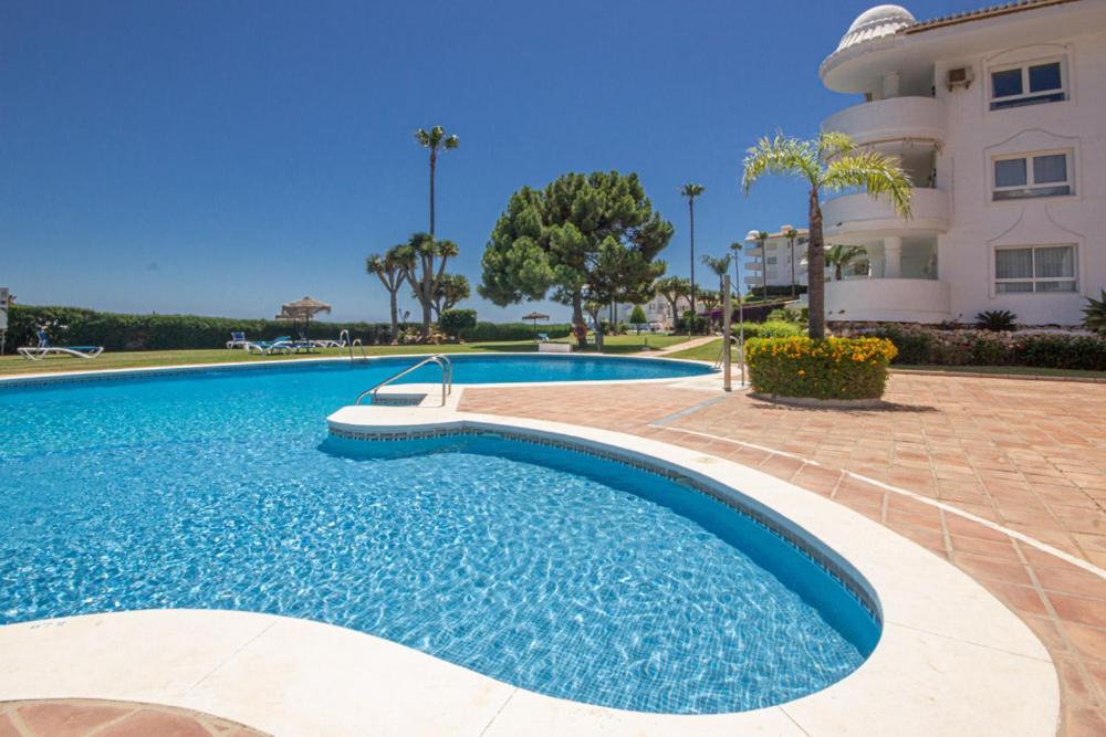 Wonderful 2 Bed Apartment With Stunning Sea Views Sitio de Calahonda Exterior foto