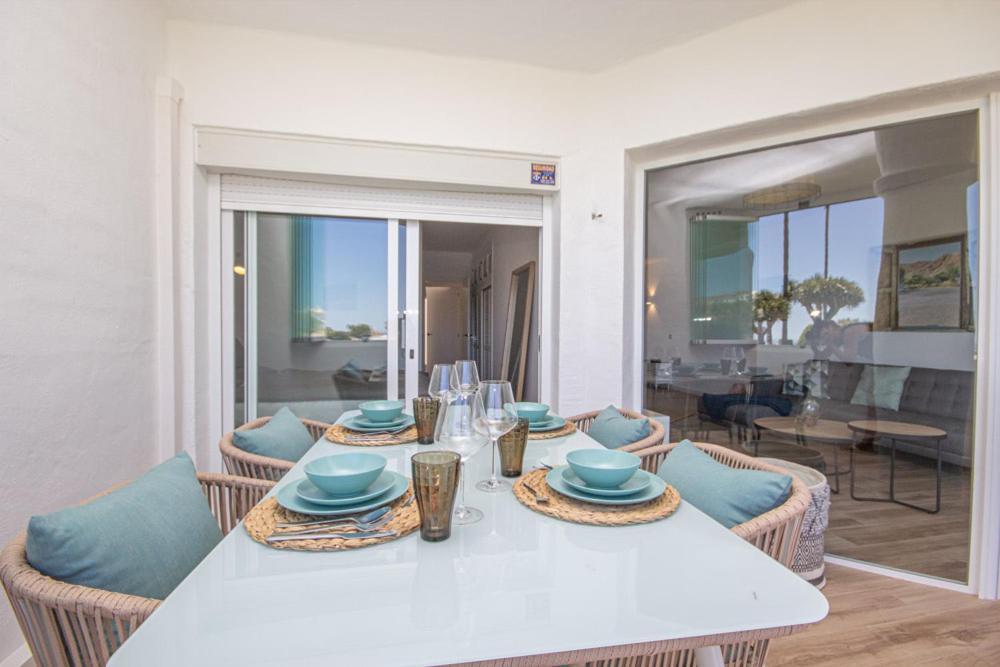Wonderful 2 Bed Apartment With Stunning Sea Views Sitio de Calahonda Exterior foto